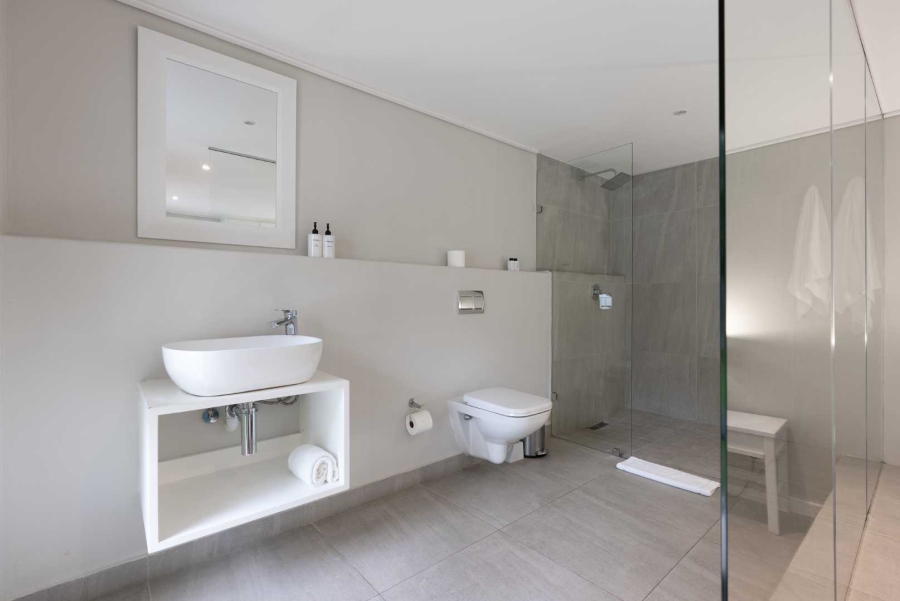 10 Bedroom Property for Sale in Camps Bay Western Cape